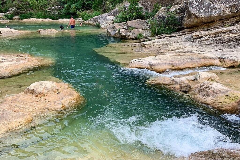 Gite De La Confluence Padern المظهر الخارجي الصورة